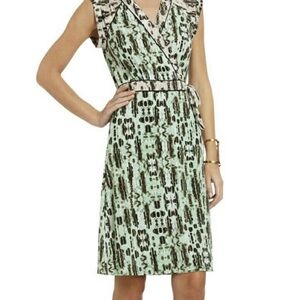 BCBGMAXAZRIA pale green and gray wrap summer short sleeve dress